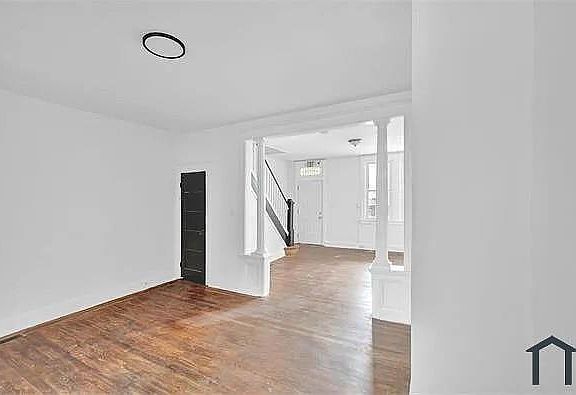 4th image of 2606 Cecil Ave