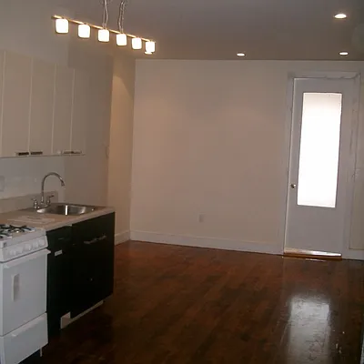 Rented by Nooklyn NYC LLC | media 19