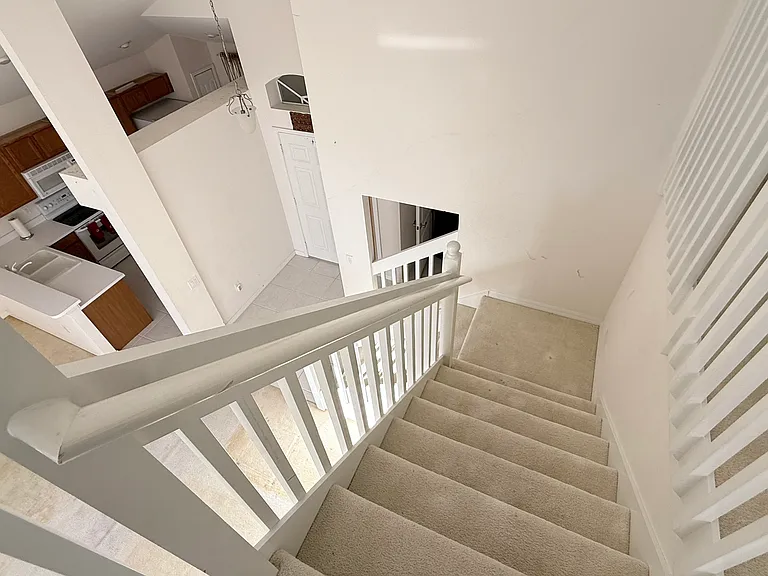4319 Balmoral Ct — Photo 6