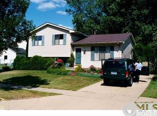 803 Tanager Trl, Howell, MI 48843
