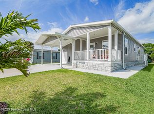 623 Hyacinth Cir, Barefoot Bay, FL 32976