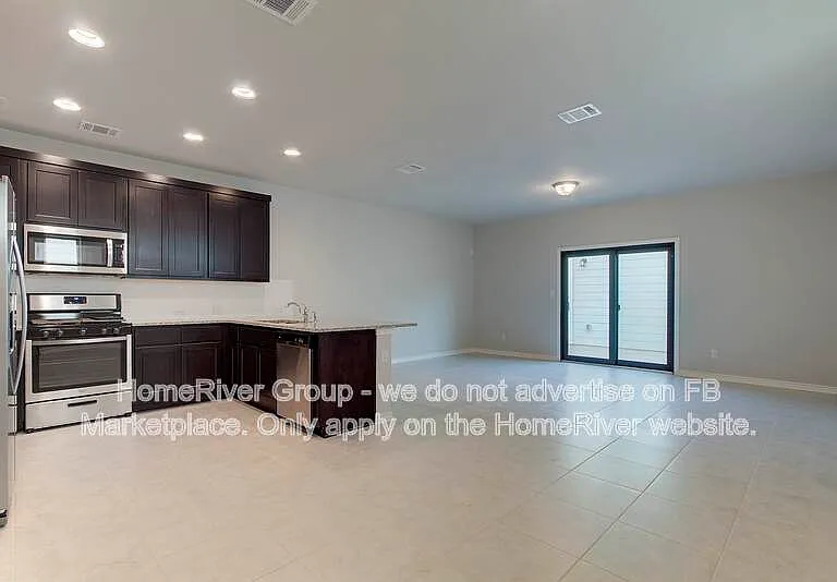 1809 Artesian Springs Xing — Photo 6