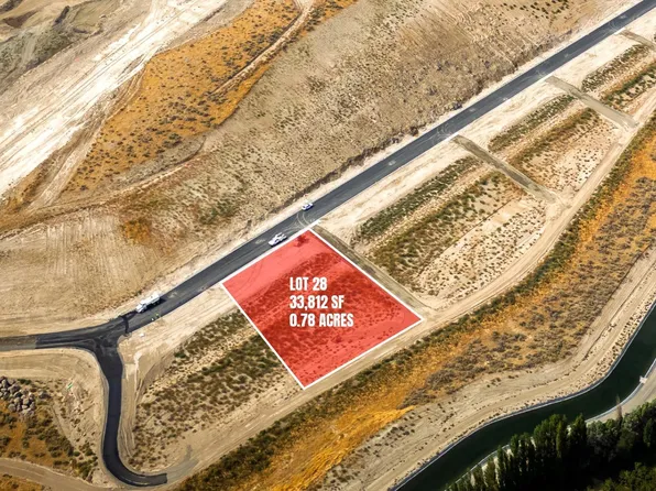 28 W 56th Ave, Kennewick, WA 99337