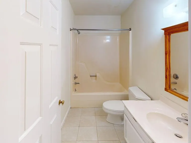 1297 Timberbranch Ct — Photo 14