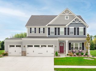 36056 Leo Dr, North Ridgeville, OH 44039