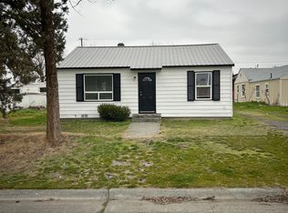 635 NE 3rd St, Hermiston, OR 97838