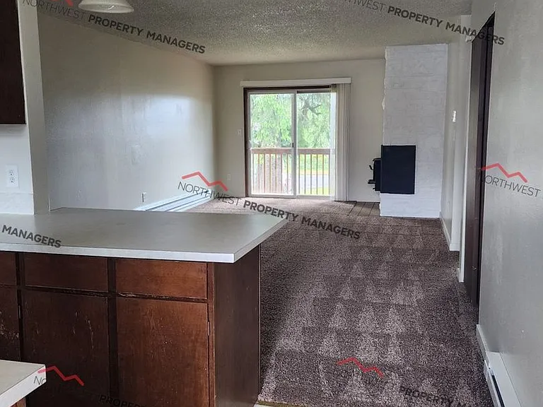 610 E Pioneer Ave #1-24 — Photo 4
