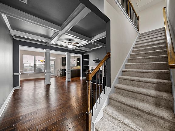 4th image of 5004 Whiteoak Pointe SE