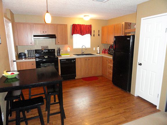 3rd image of 348 Abbey Ave