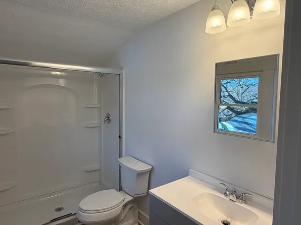 1345 Avalon Dr, Middletown, OH 45042