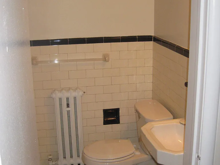 265 Daly Ave — Photo 15