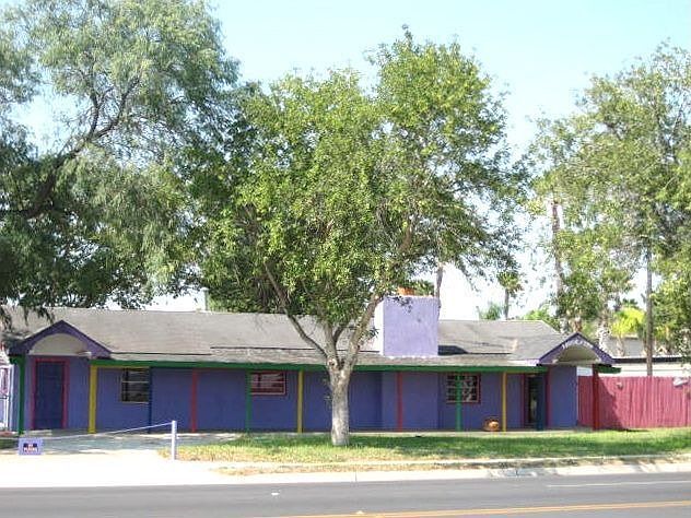 1st image of 1200 Fern Ave