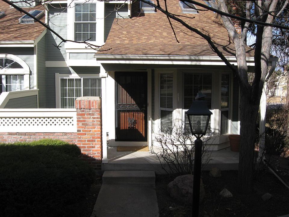 Private porch and patio