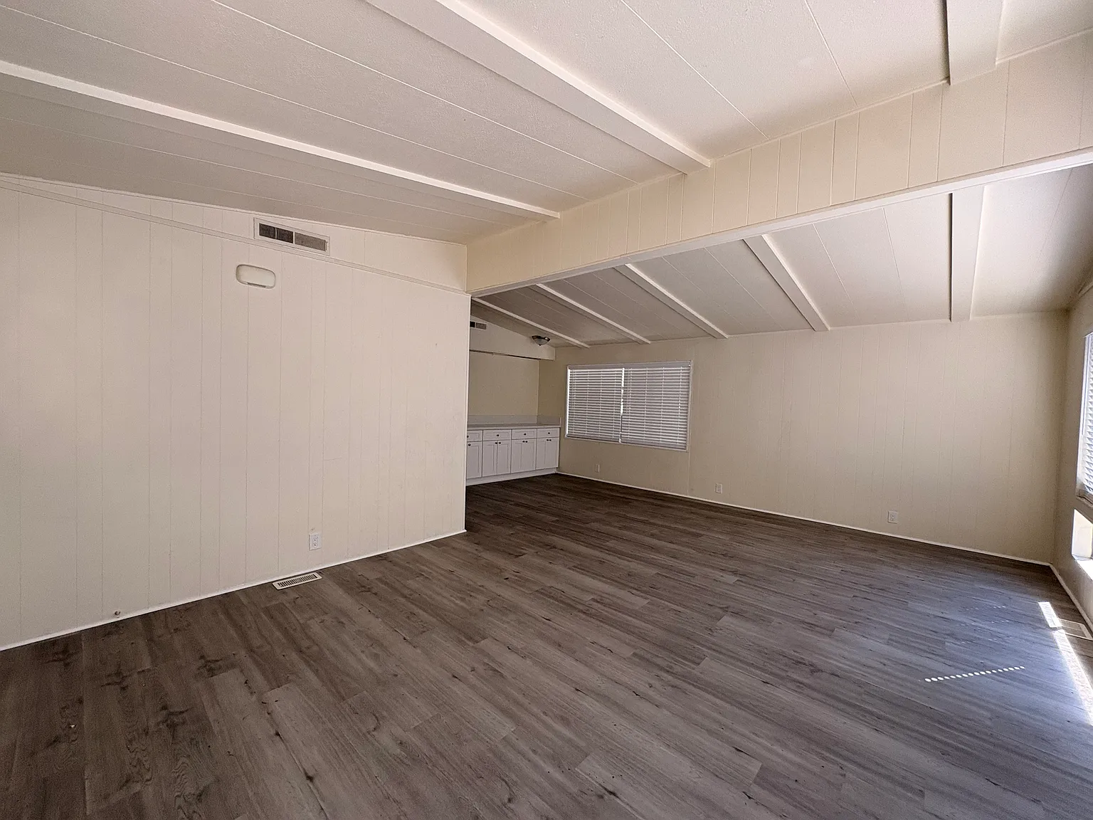 2 bed, 2.0 bath, 1536 sqft, $3,300 — Photo 2