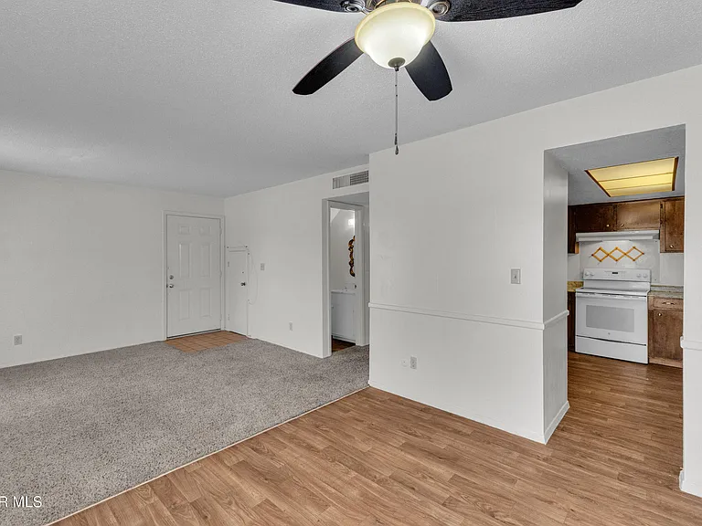 10537 Gran Cima Ln #D — Photo 6