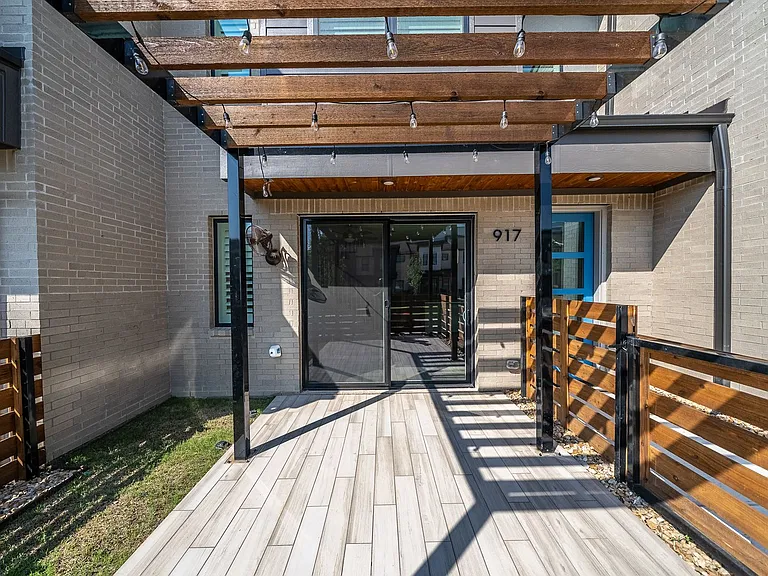 917 Emerling Dr — Photo 8