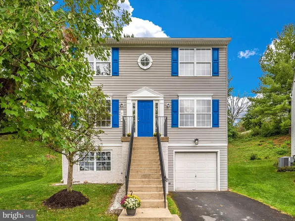 202 Shannonbrook Ln, Frederick, MD 21702