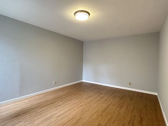 5th image of 5871 Mission St APT 5