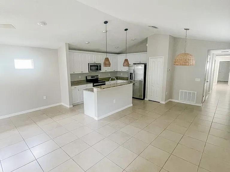 3872 Shimmering Oaks Dr — Photo 13