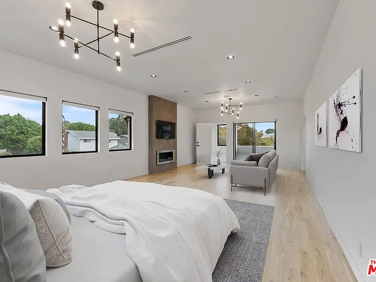 3490 Saint Susan Pl — Photo 17