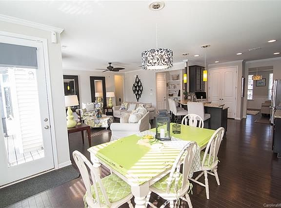4th image of 7129 Toxaway Ln