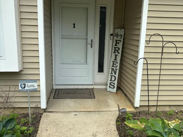 1 Arrowwood Ln, Monmouth Junction, NJ 08852