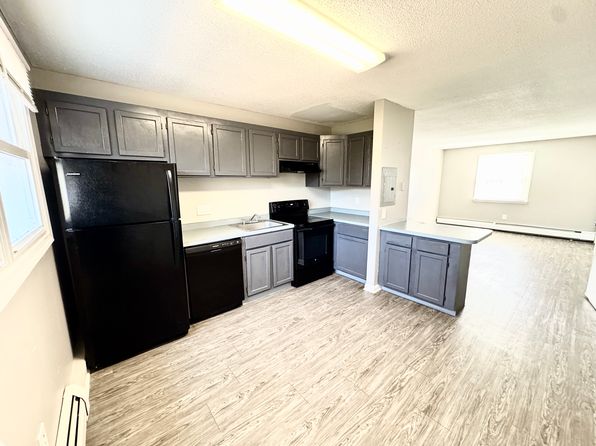 6 Bradford Dr #C