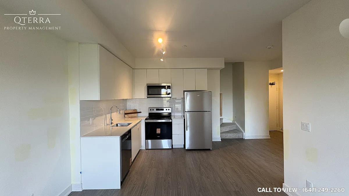 Building Photo - 16 Melbourne Ave #304B
