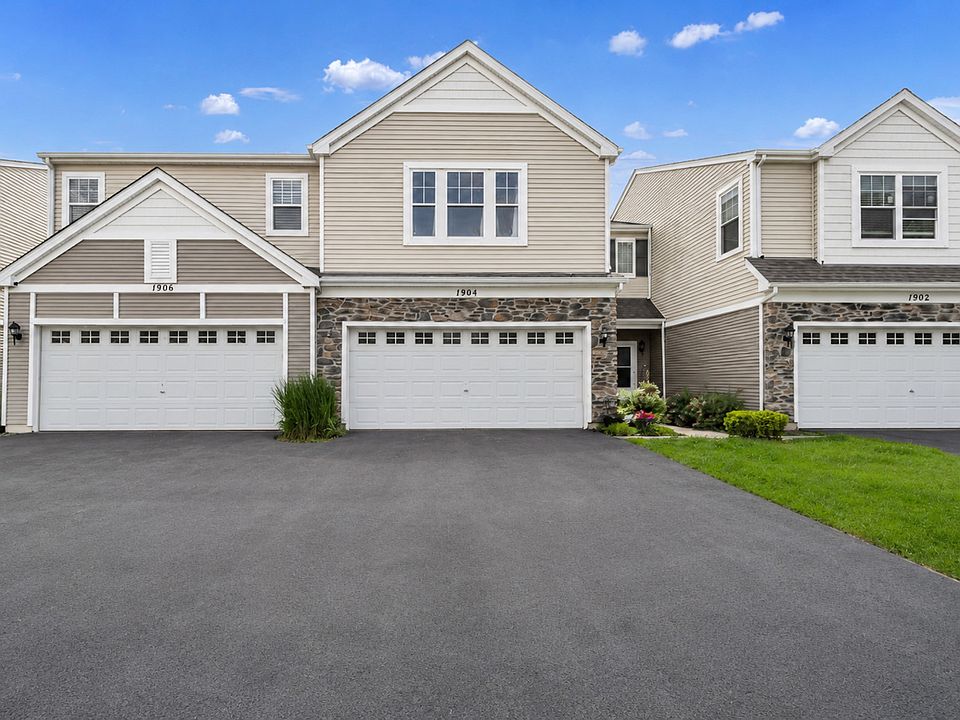 1st image of 1904 Cobblestone Dr