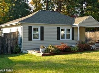 2942 Fairmont St, Falls Church, VA 22042