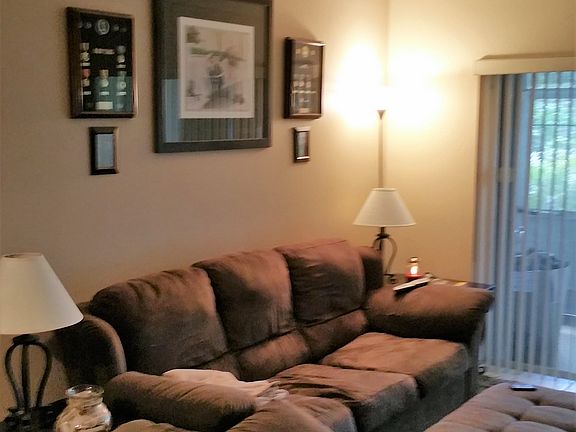 5th image of 7819 Sanibel Dr