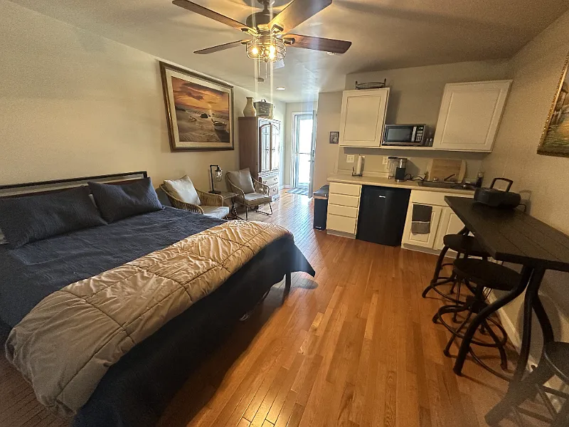6 Ashworth Ave #36