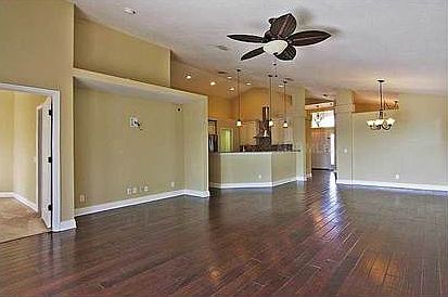 5th image of 5915 48th St E