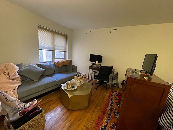 2nd image of 527 W Briar Pl #521-308