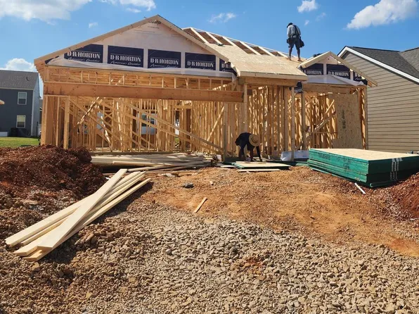 5425 Rock Cairn Rd, Cookeville, TN 38506