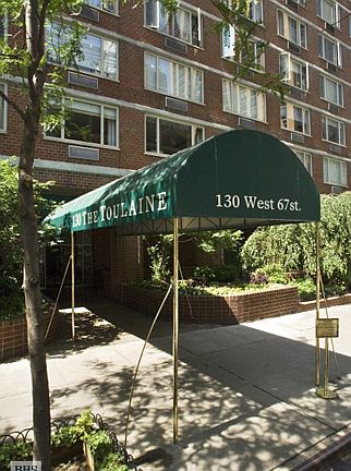 5th image of 130 W 67th St APT 5A