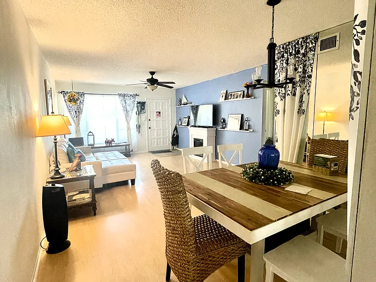 2331 Finlandia Ln #15 — Photo 4