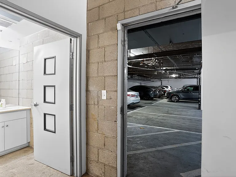 485 W Center Street Promenade — Photo 29