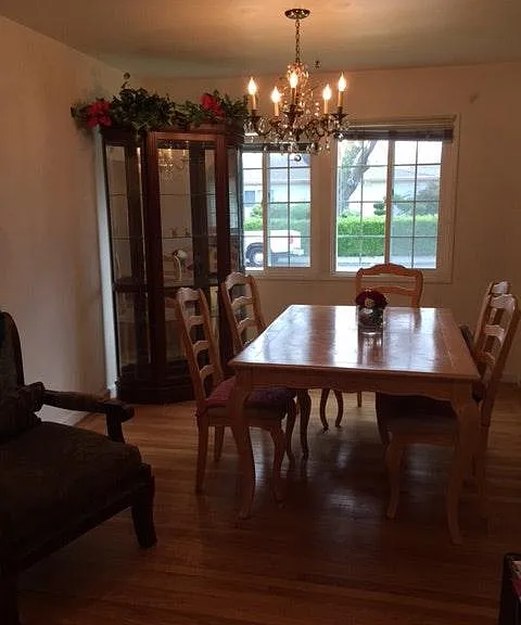 Dinning2