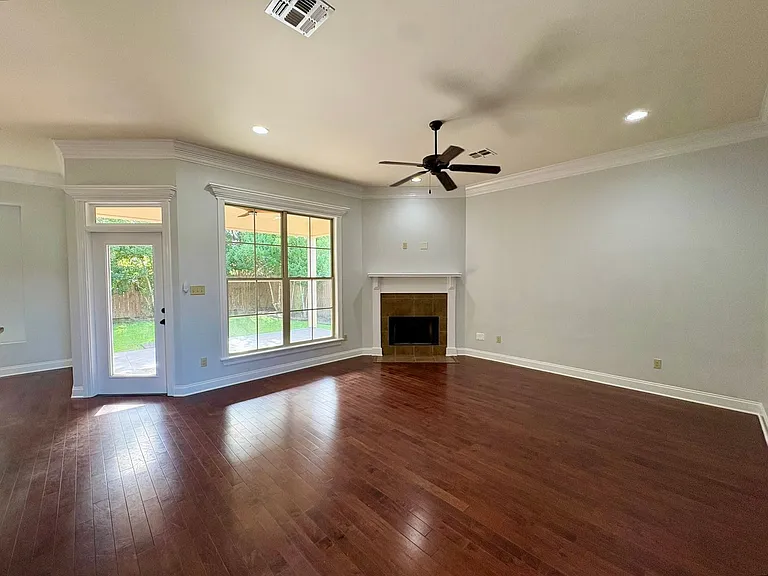 120 Mirada Ln — Photo 5