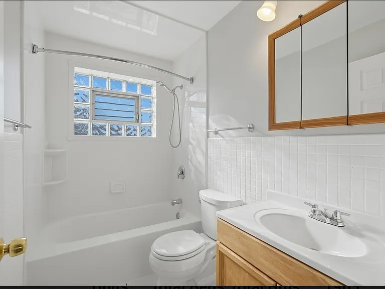 2232 N Harlem Ave #2 — Photo 4