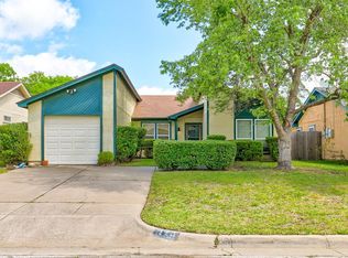1423 Spring Willow Dr, Arlington, TX 76018