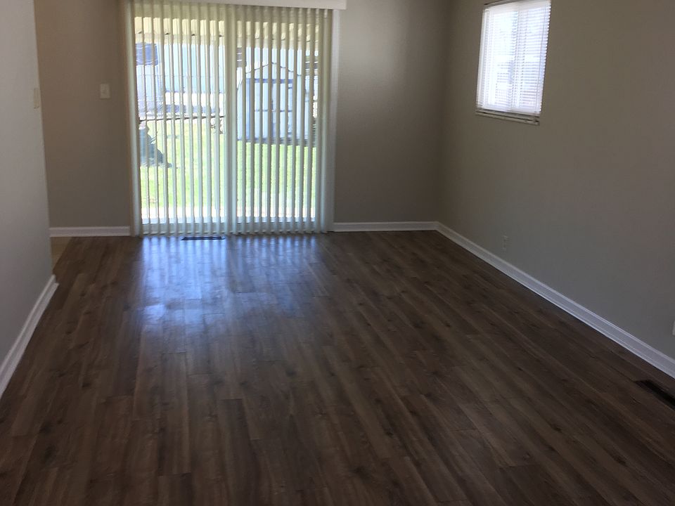 1st image of 2844 Caroline Ave