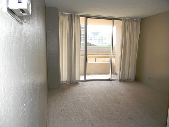 4th image of 100 N Arlington Ave Unit 6K