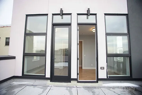 Rented by Norman Raindel, LREB | media 35