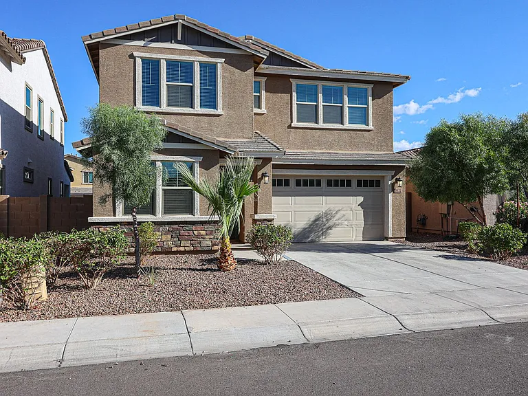 9132 W Glenrosa Ave — Photo 3