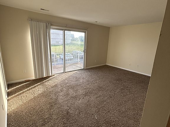 5th image of 103 N Edgewood Dr #10