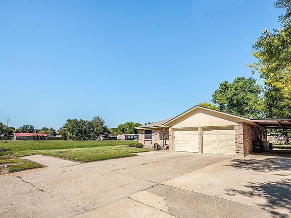 3rd image of 6501 Tamar Dr