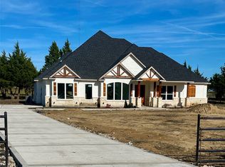 450 Robnett Rd, Waxahachie, TX 75165