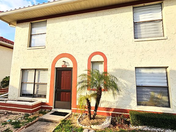 2nd image of 1609 Little Falls Cir